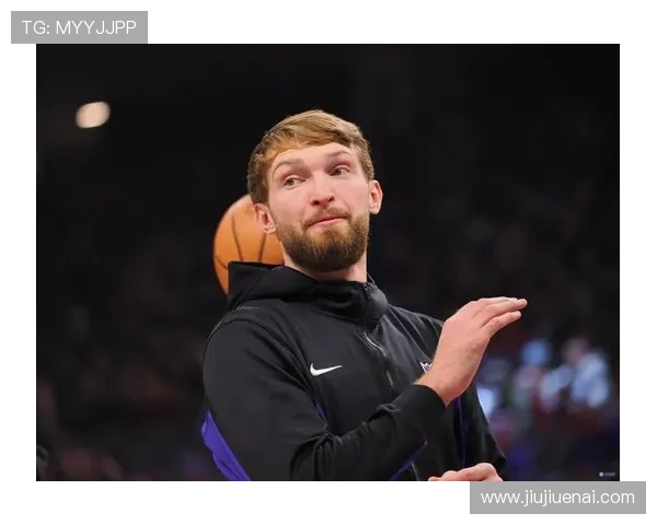 小萨连续三年领跑两双榜 成为张伯伦和KG之后第五位达成这一成就的球员 小萨连续三年领跑两双榜 成为张伯伦和KG之后第五位达成这一成就的球员
