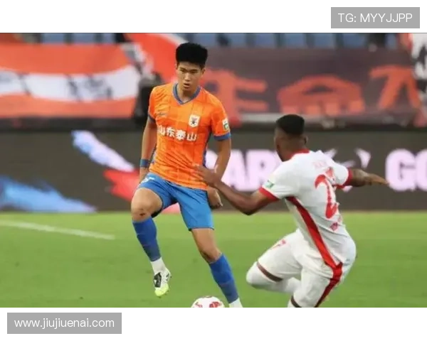 泰山队战海港临阵变阵彭啸顶替洛佩斯意外首发引发热议